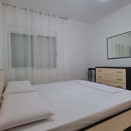 Aleks * Vlorë